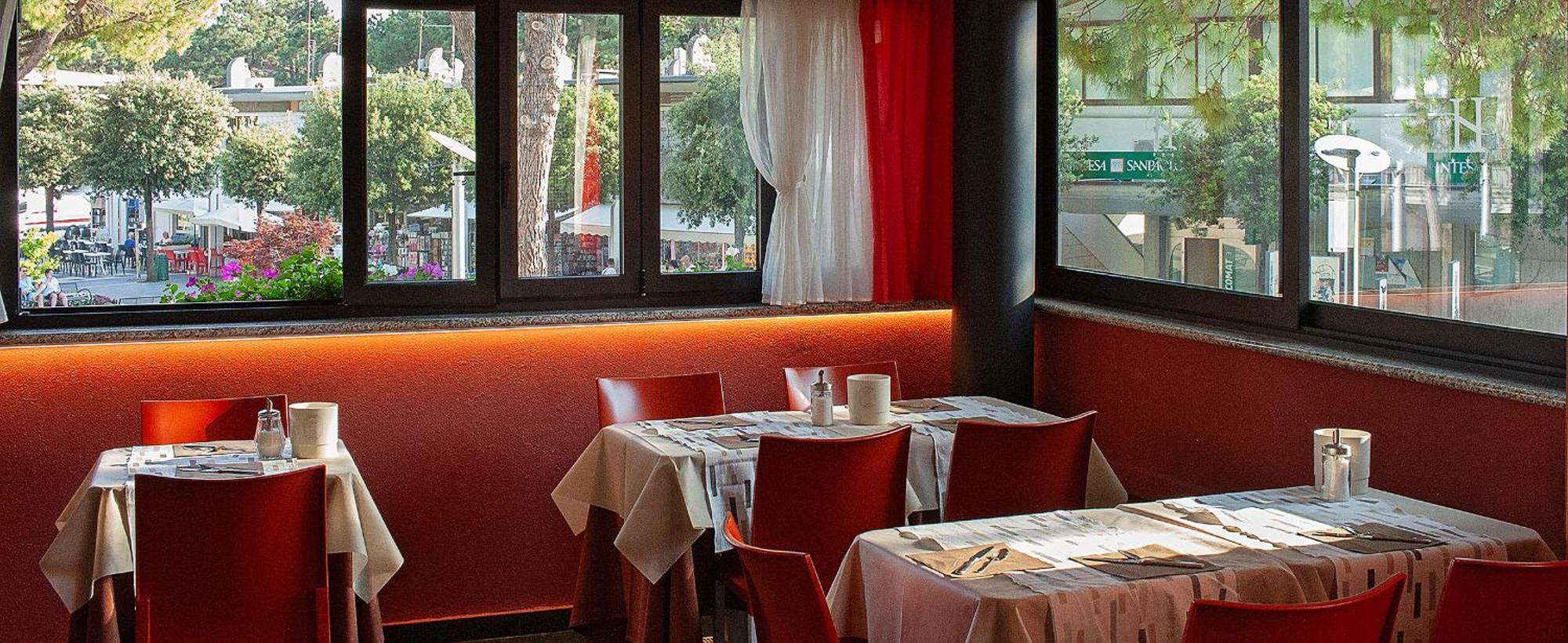 Hotel Savoia Lignano Sabbiadoro Luaran gambar