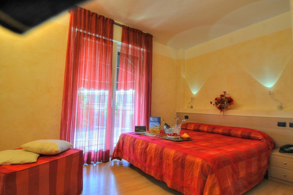Hotel Savoia Lignano Sabbiadoro Luaran gambar
