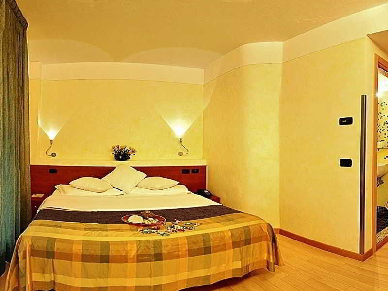 Hotel Savoia Lignano Sabbiadoro Luaran gambar