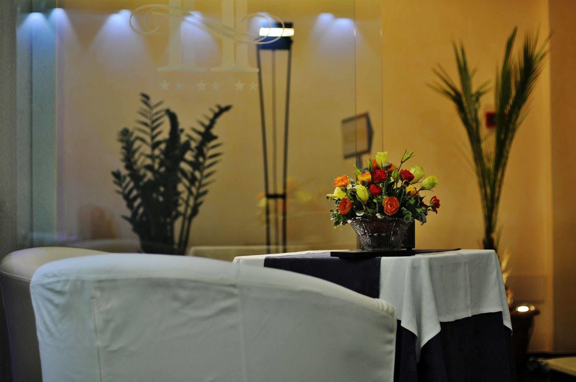 Hotel Savoia Lignano Sabbiadoro Luaran gambar